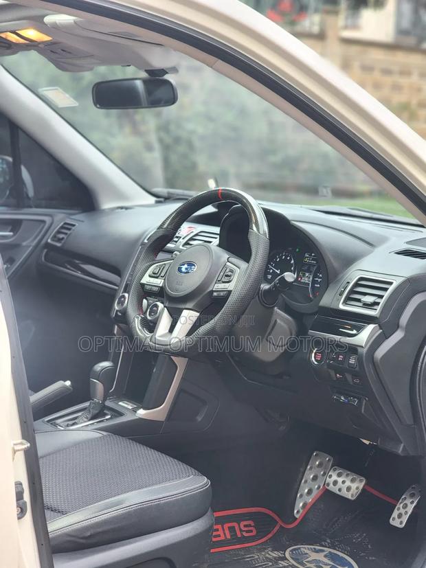 Subaru Forester 2017 Pearl