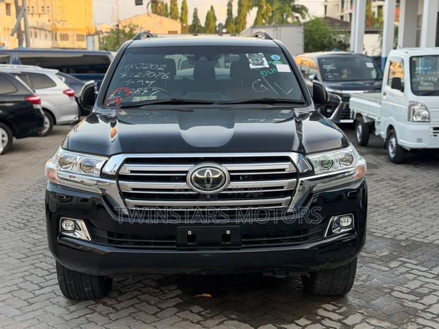 Toyota Land Cruiser 2021 Black