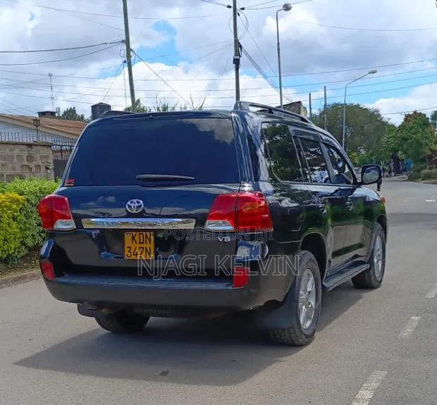 Toyota Land Cruiser 2014 Black