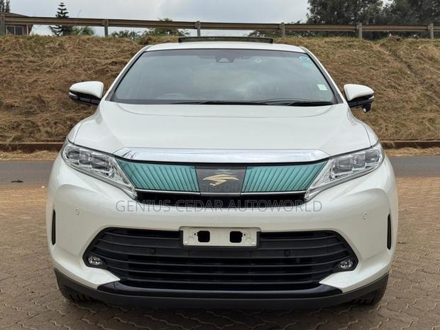 Toyota Harrier 2019 White