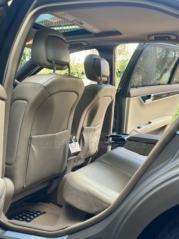 Mercedes-Benz C200 2007 Brown