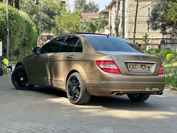 Mercedes-Benz C200 2007 Brown