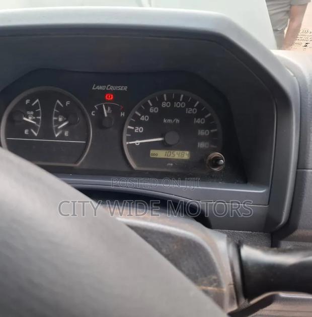 Toyota Land Cruiser 79 Series 2014 Green