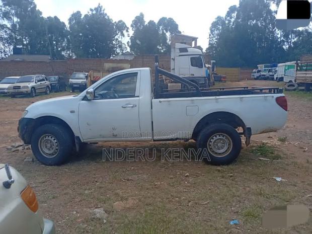 Mitsubishi L200 Single Cab 2.5 TD 4WD 2009 White
