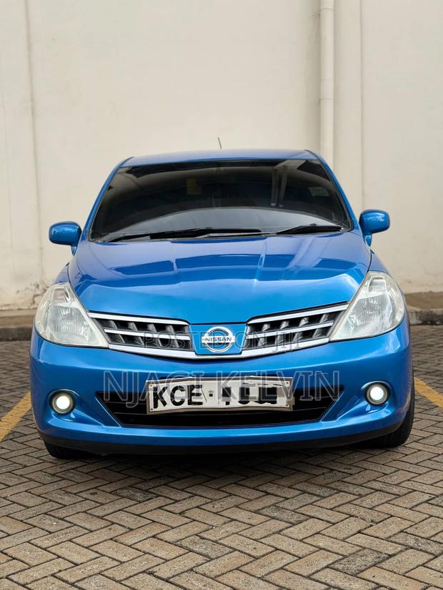 Nissan Tiida 2010 Blue