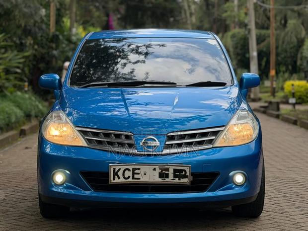 Nissan Tiida 2010 Blue