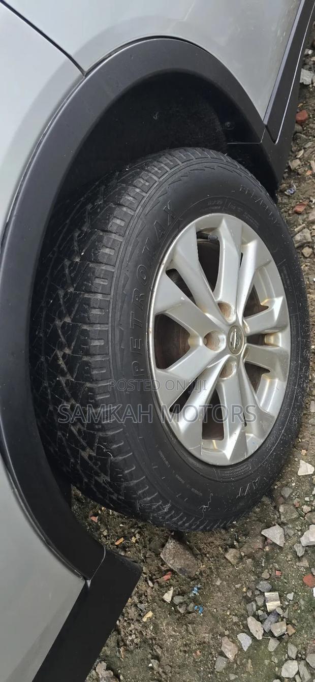 Nissan X-Trail 2015 Silver