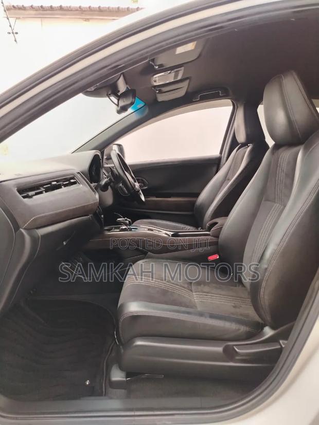 Toyota Hilux 2020 Gray