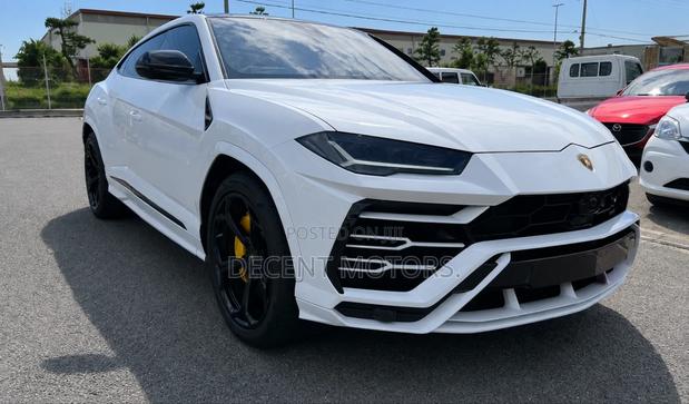 Lamborghini Urus 2024 White