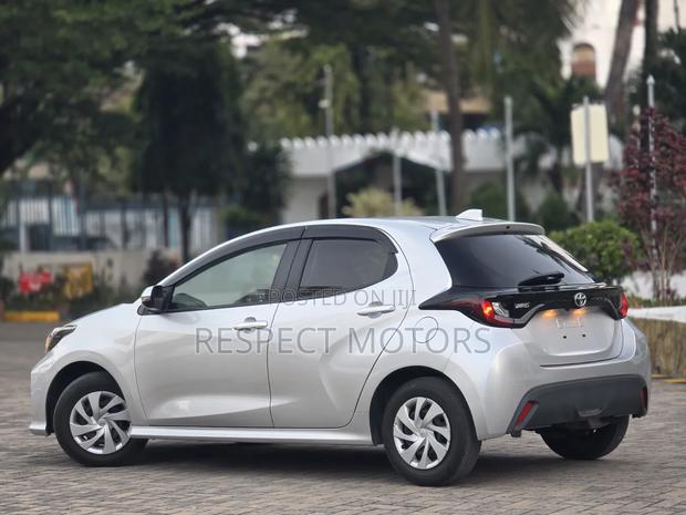 Toyota Yaris 2020 Silver