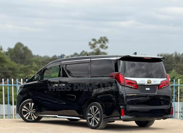 Toyota Alphard 2019 Black