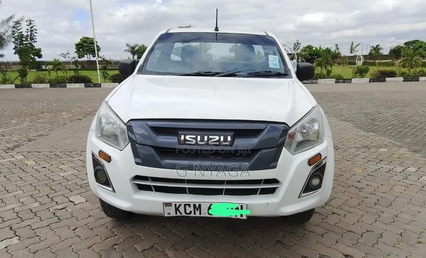 Isuzu D-MAX 2017 White