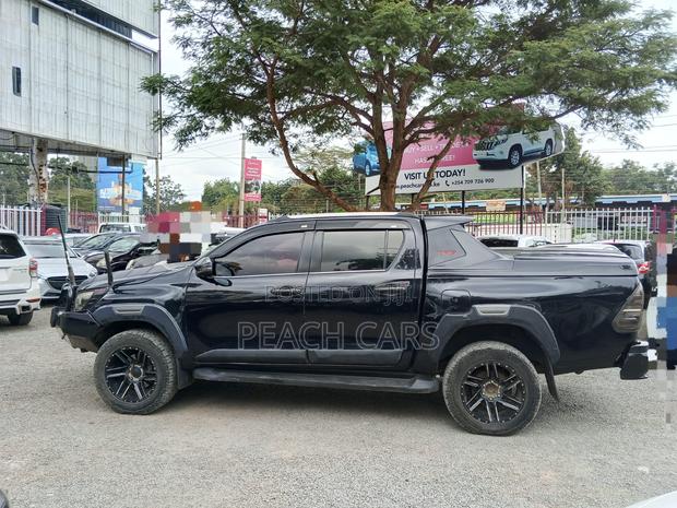 Toyota Hilux 2017 Black