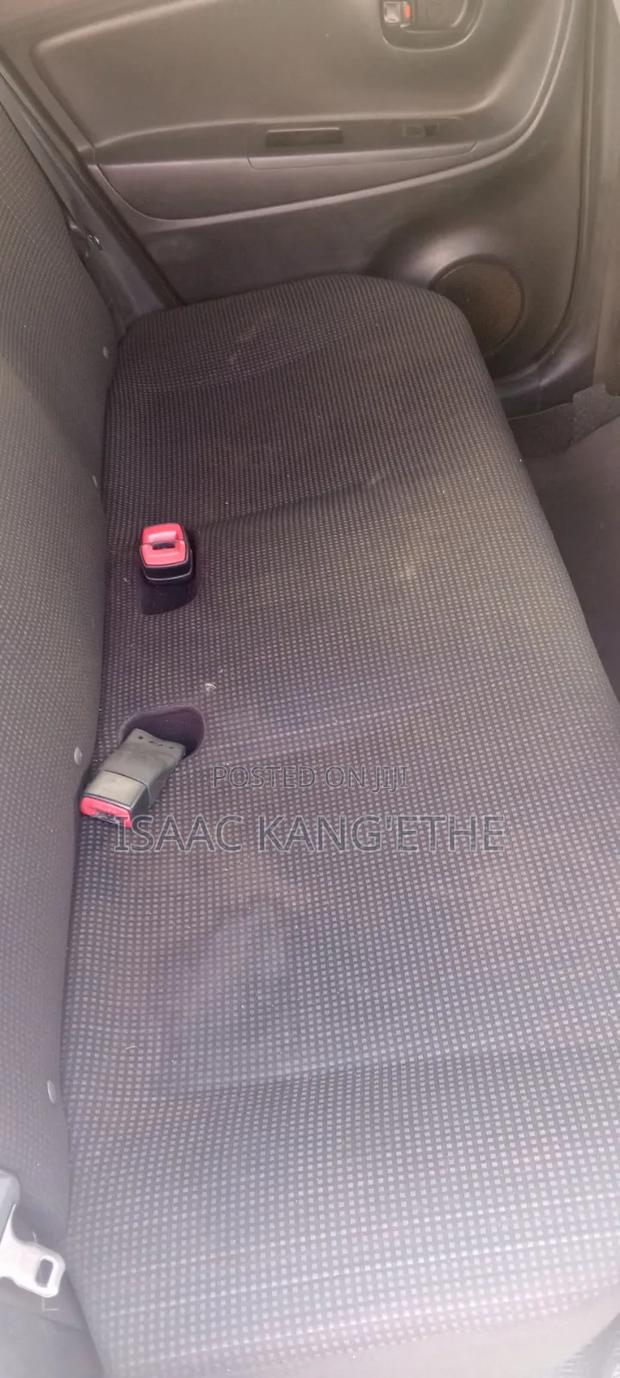 Toyota Vitz 2016 Silver