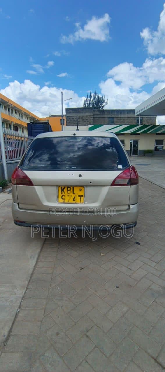 Nissan Wingroad 2004 Brown
