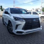 Lexus LX 570 AWD 2019 White for sale