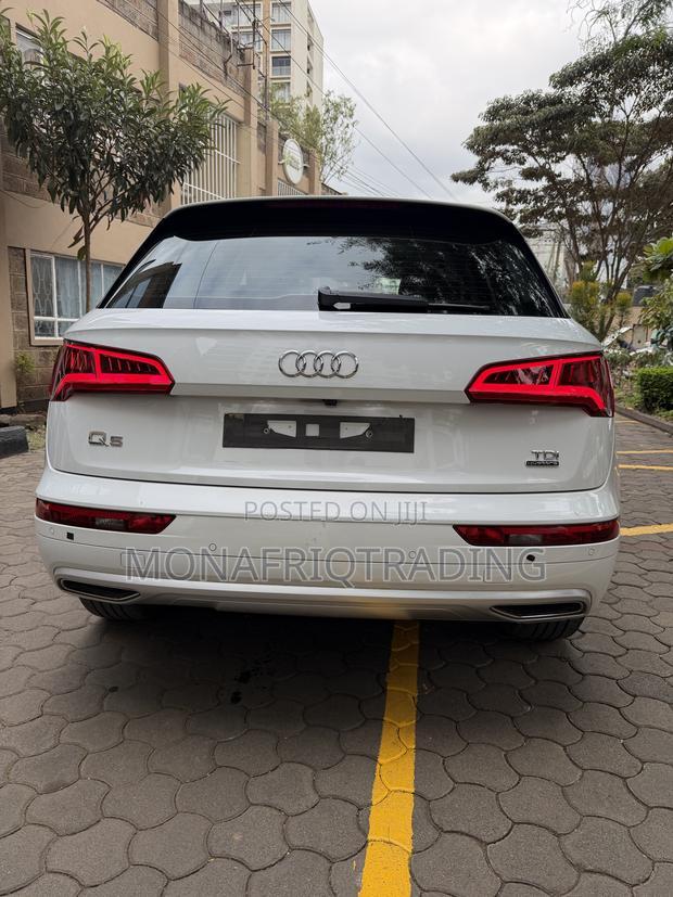 Audi Q5 2.0T Premium AWD quattro 2019 White