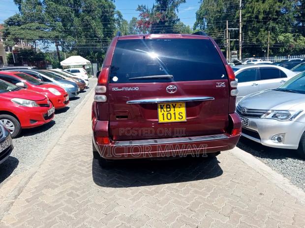 Toyota Land Cruiser Prado 2007 Red