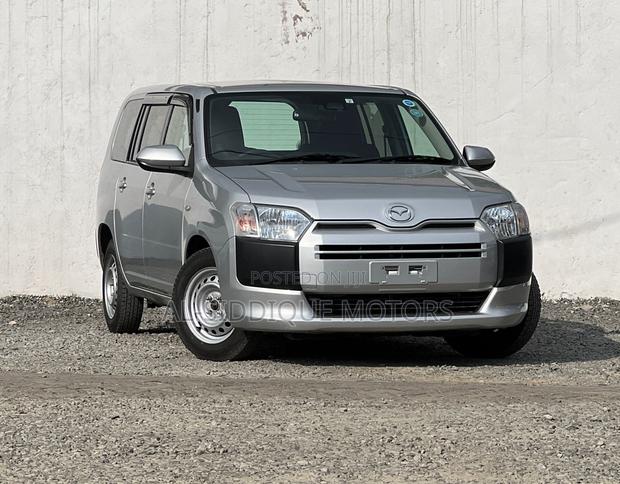 Mazda Familia 2021 Silver