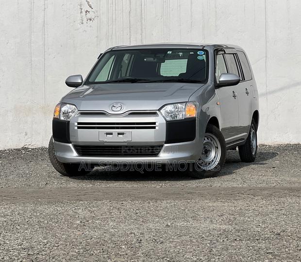 Mazda Familia 2021 Silver