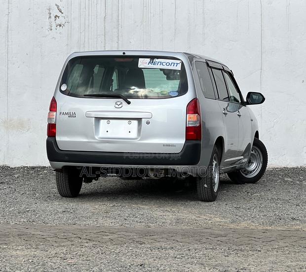 Mazda Familia 2021 Silver