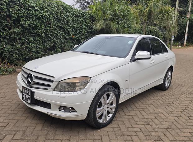 Mercedes-Benz C200 2008 White