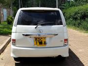 Toyota ISIS 2014 White for sale