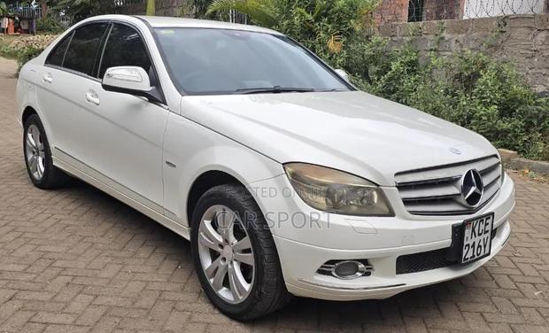 Mercedes-Benz C200 2008 White