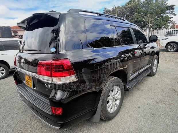 Toyota Land Cruiser 2017 Black