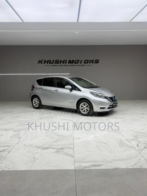 Nissan Note 2019 Silver