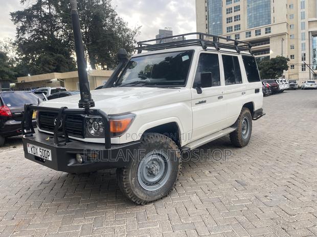 Toyota Land Cruiser Prado 2016 Beige