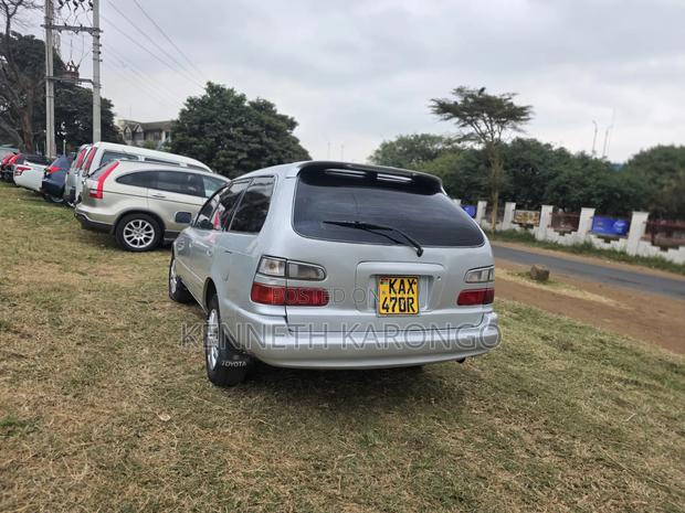 Toyota Corolla 2001 Silver