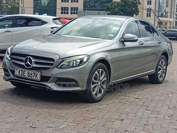 Mercedes-Benz C200 2015 Gray