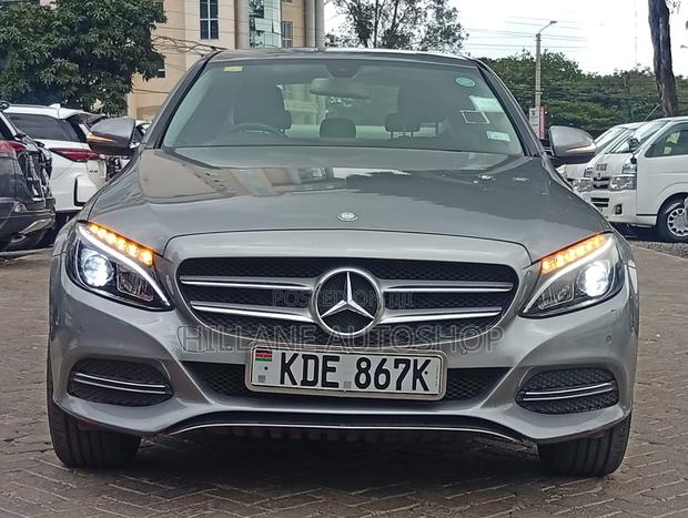 Mercedes-Benz C200 2015 Gray