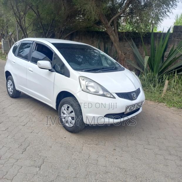 Honda Fit 2010 White