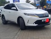 Toyota Harrier 2018 White for sale