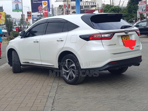 Toyota Harrier 2018 White