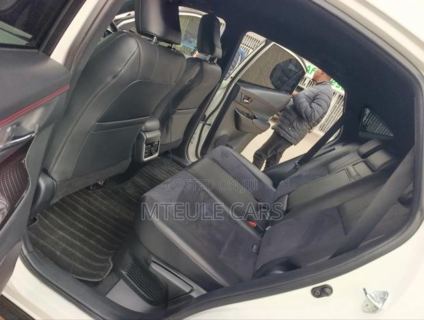 Toyota Harrier 2018 White