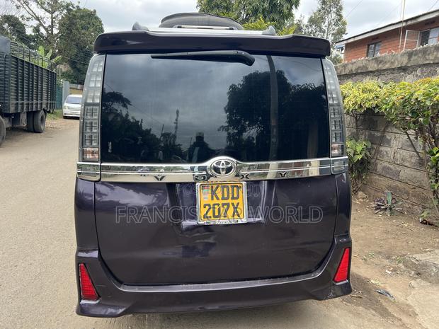 Toyota Voxy SV Premium 2014 Black