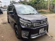 Toyota Voxy SV Premium 2014 Black for sale