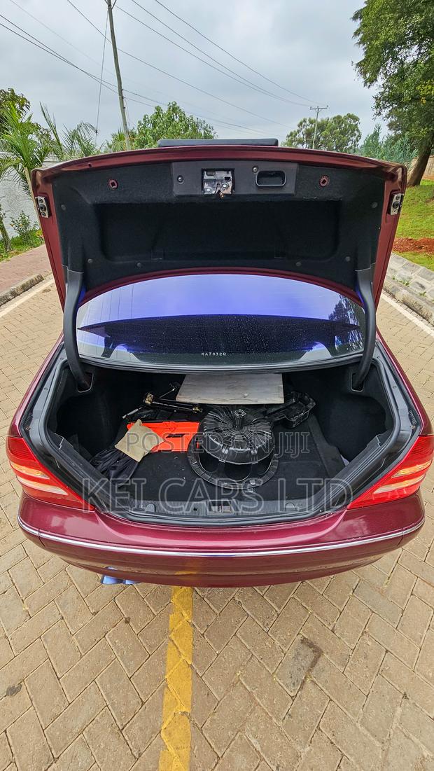 Mercedes-Benz C200 2004 Maroon