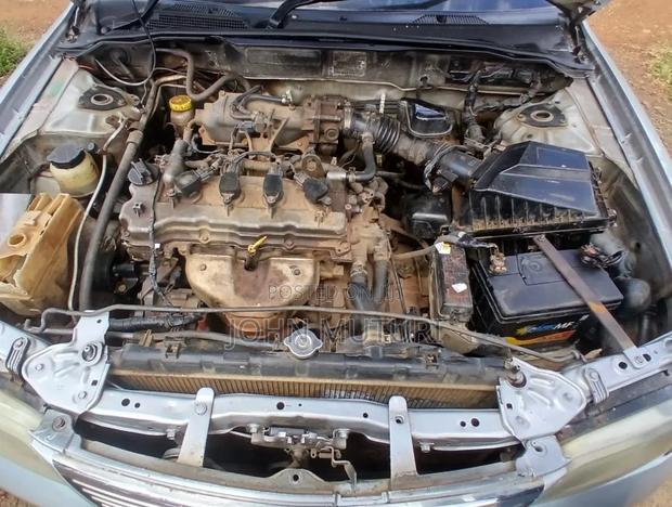 Nissan FB15 2004 Silver