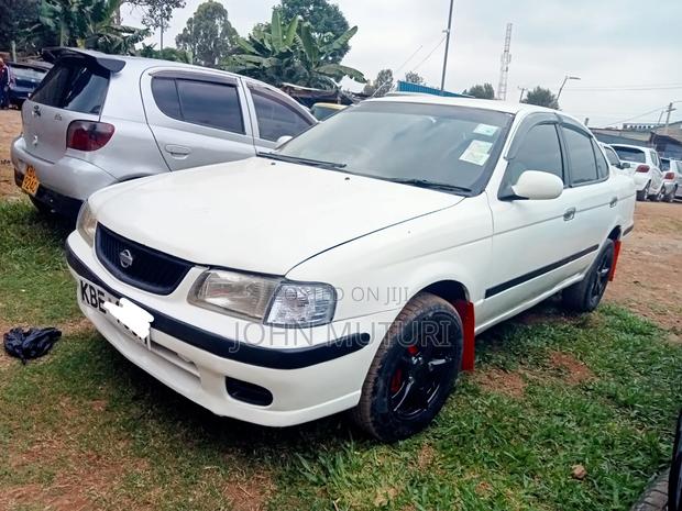 Nissan FB15 2004 White