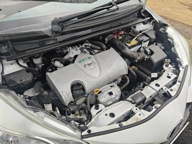 Toyota Vitz 1.3 FWD 5dr 2018 White