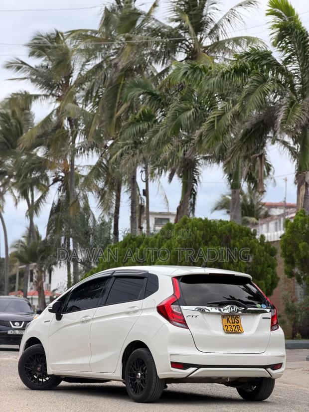 Honda Fit 2018 White