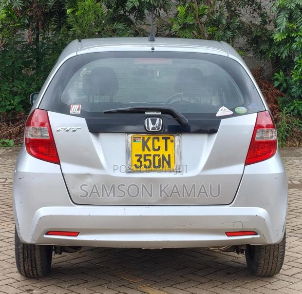 Honda Fit 2011 Silver