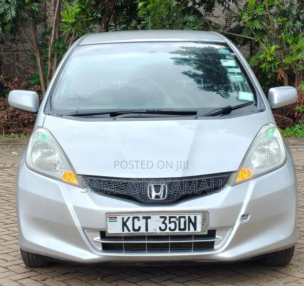 Honda Fit 2011 Silver