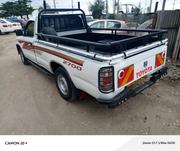 Toyota Hilux 2000 White for sale