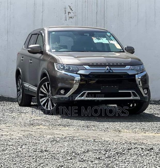 Mitsubishi Outlander ES FWD 2019 Brown
