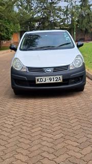 Nissan Advan 2015 Silver for sale